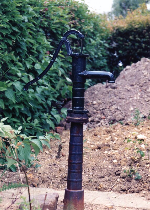hand operated water pump
